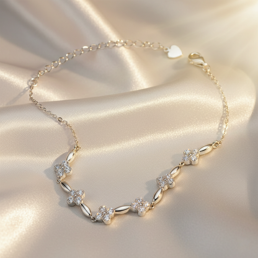 Radiant Clover – 925 Sterling Silver D-Color Moissanite Bracelet with Elegant Four-Leaf Design | Gold & White Gold Finishes